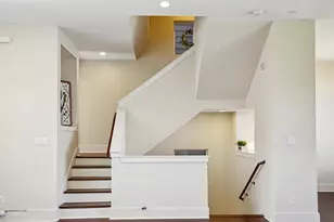 209 Burr St, Houston, TX 77011 - Photo 9
