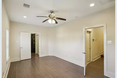 209 Burr Street #C, Houston, TX 77011 - Photo 19