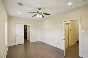 209 Burr St, Houston, TX 77011 - Photo 19