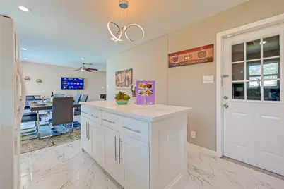 5330 Hialeah Drive, Houston, TX 77092 - Photo 7