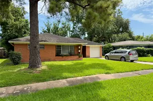 6131 Indigo St, Houston, TX 77074 - Photo 1