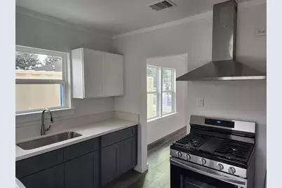 3903 Broyles Street, Houston, TX 77026 - Photo 11