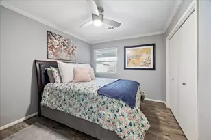 10714 Sugar Hill Dr, Houston, TX 77042 - Photo 15