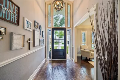 10714 Sugar Hill Drive, Houston, TX 77042 - Photo 3