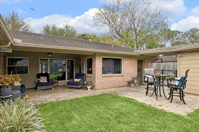 10714 Sugar Hill Drive, Houston, TX 77042 - Photo 21