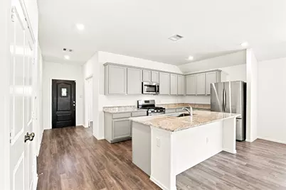 21431 Petherton Drive, Tomball, TX 77375 - Photo 9