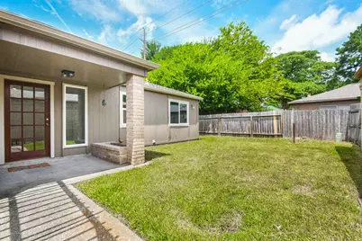 2426 Colton Hollow Drive, Houston, TX 77067 - Photo 7