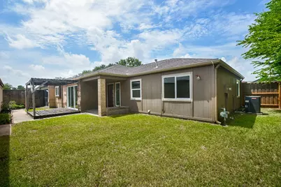 2426 Colton Hollow Drive, Houston, TX 77067 - Photo 9