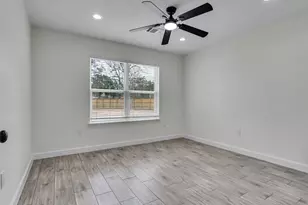 4835 County Rd 380, Houston, TX 77583 - Photo 19