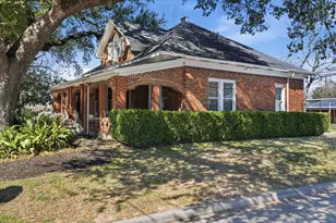 717 E 1st St, Humble, TX 77338 - Photo 7