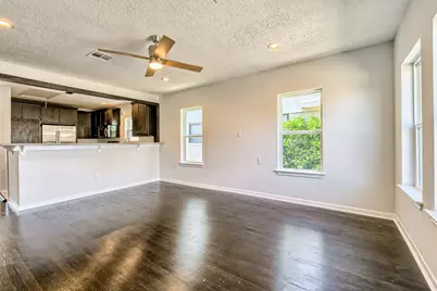 519 W Clay Street #2, Houston, TX 77019 - Photo 5
