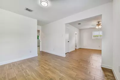 1600 Broken Arrow Street, Baytown, TX 77521 - Photo 21