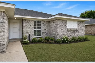 1600 Broken Arrow Street, Baytown, TX 77521 - Photo 3