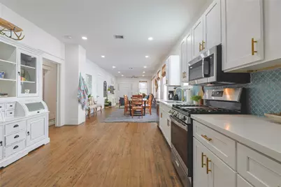 2912 Avenue R, Galveston, TX 77550 - Photo 13