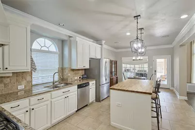 25207 Pineglen Terrace Drive, Spring, TX 77389 - Photo 21