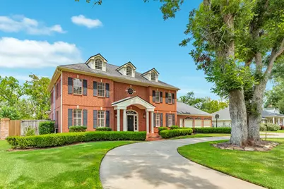 133 Dewberry Drive, Lake Jackson, TX 77566 - Photo 11