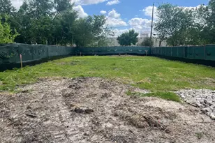 4307 Lafayette St, Bellaire, TX 77401 - Photo 1