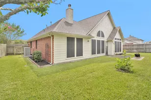 3510 Harbor Pass Ln, Friendswood, TX 77546 - Photo 35