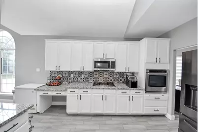 6923 Crystal Point Drive, Katy, TX 77449 - Photo 27