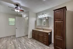 7804 Fm 834 E, Hull, TX 77564 - Photo 21