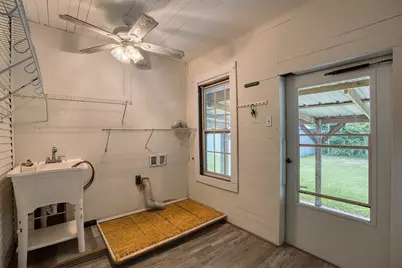 7804 Fm 834 E, Hull, TX 77564 - Photo 35