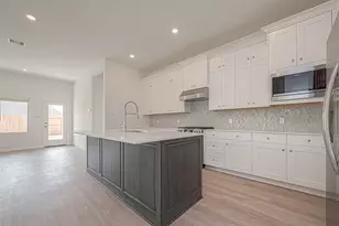 27023 Wandering Gln Ln, Katy, TX 77493 - Photo 9