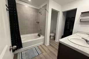 1135 Juniper Vis Dr, Houston, TX 77090 - Photo 11