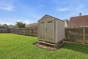 309 Nugent Dr, Port Neches, TX 77651 - Photo 35