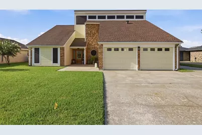 309 Nugent Drive, Port Neches, TX 77651 - Photo 1