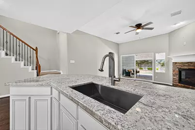 30 Whetstone Ridge Way, The Woodlands, TX 77382 - Photo 19