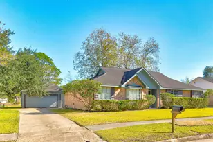 361 Dawn Hill Dr, Friendswood, TX 77546 - Photo 29