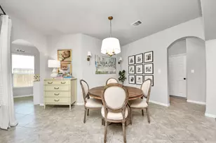 12119 Sandstone Cir, Mont Belvieu, TX 77535 - Photo 7