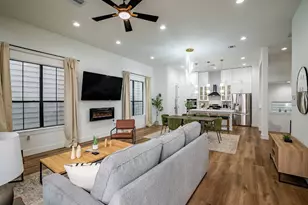 1305 E 27th St St, Houston, TX 77009 - Photo 11