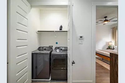 1305 E 27th St Street #B, Houston, TX 77009 - Photo 23