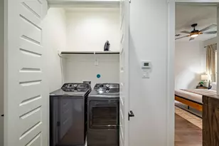 1305 E 27th St St, Houston, TX 77009 - Photo 23