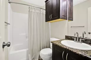 704 Heritage Dr, Navasota, TX 77868 - Photo 15