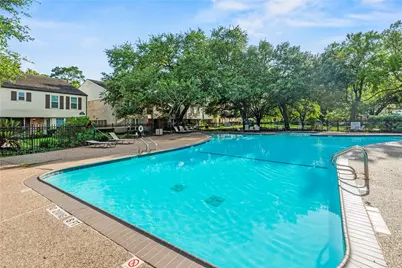 13194 Trail Hollow Drive #3194, Houston, TX 77079 - Photo 19