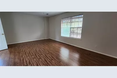 9710 Fieldbloom Lane, Sugar Land, TX 77498 - Photo 11