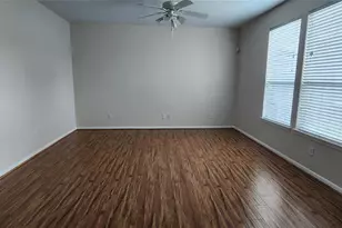 9710 Fieldbloom Ln, Sugar Land, TX 77498 - Photo 3