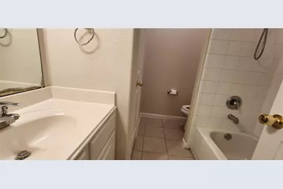 9710 Fieldbloom Lane, Sugar Land, TX 77498 - Photo 9