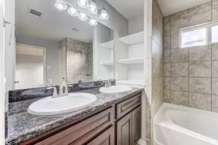 5124 Pinemont Pl, Houston, TX 77092 - Photo 33