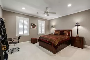 9018 Bace Dr, Houston, TX 77055 - Photo 45
