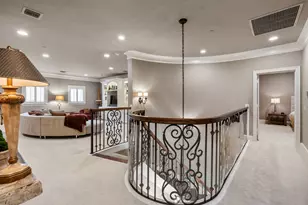 9018 Bace Dr, Houston, TX 77055 - Photo 35