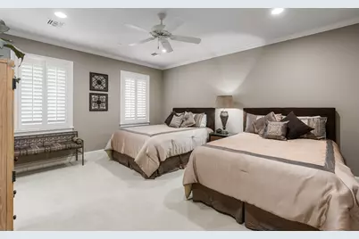 9018 Bace Drive, Houston, TX 77055 - Photo 39