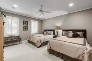 9018 Bace Dr, Houston, TX 77055 - Photo 39