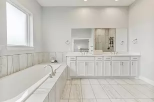 10015 Goliad Dr, Mont Belvieu, TX 77523 - Photo 27