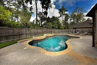 126 Hearthshire Circle, The Woodlands, TX 77354 - Photo 5