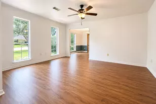 1215 Briar Ln, Wharton, TX 77488 - Photo 9