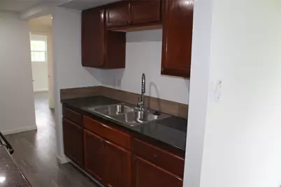 1015 30th Street #2, Galveston, TX 77550 - Photo 11