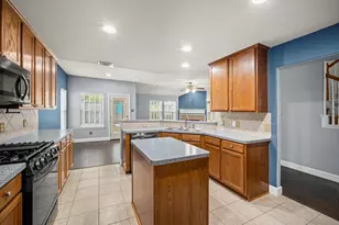 9306 Alzaada Ln, Houston, TX 77070 - Photo 9